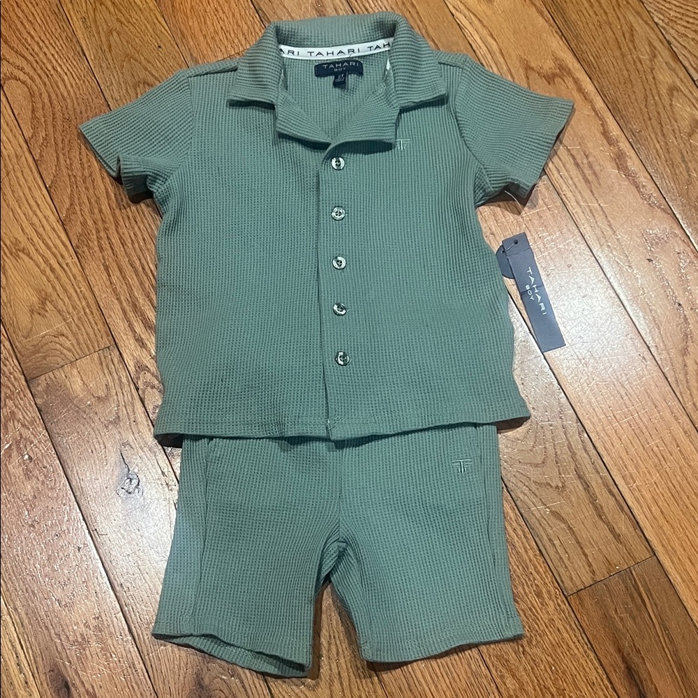 Tahari Boy's Ribbed Gray Polo Shirt